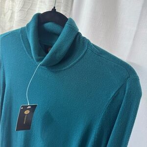 JM Collection Blue Long Sleeve Tee with Turtleneck and Relaxed Fit
